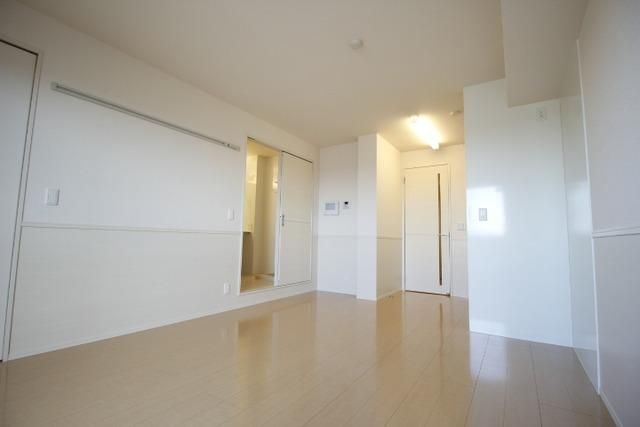 その他部屋・スペース　１１．２帖の広々洋室