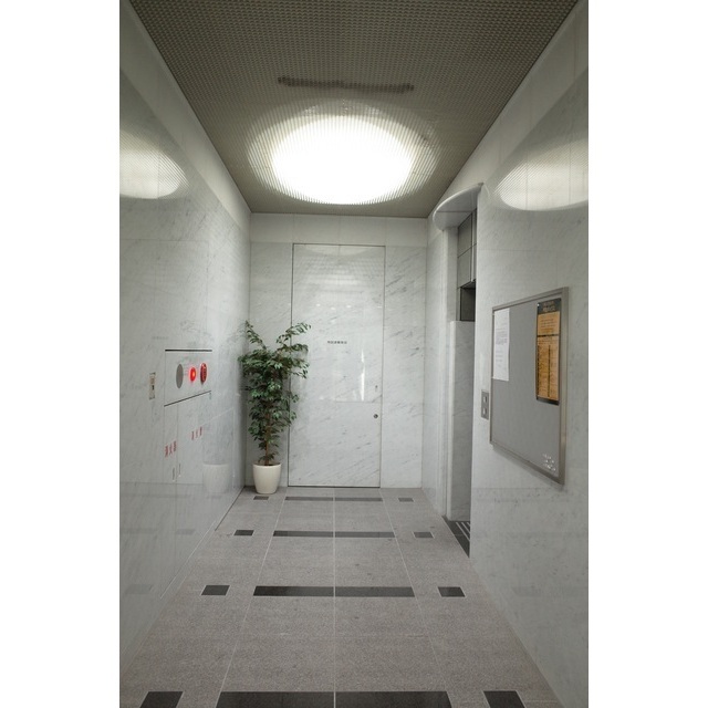 ロビー　エレベーターホール：2020年12月撮影