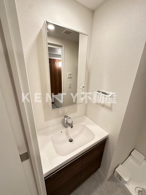 洗面設備　コンパクトで使いやすい洗面所