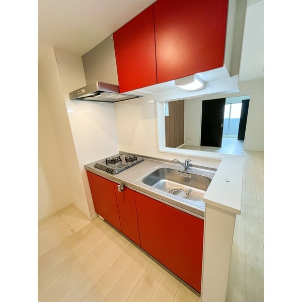 キッチン　キッチンは収納ばっちりで使い勝手が良さそうです