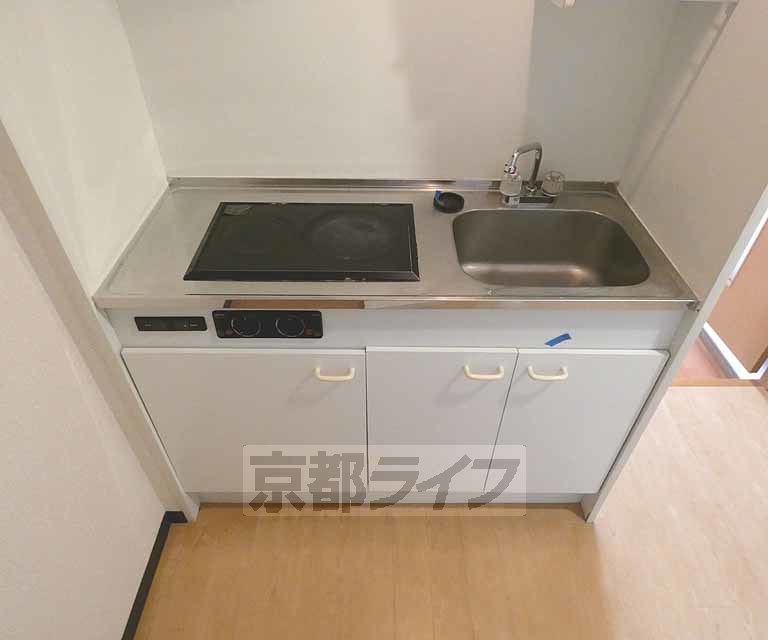 キッチン　キッチンです。