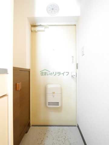 玄関　別部屋参考写真です