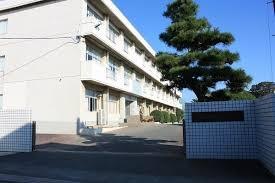 小学校　掛川市立横須賀小学校（小学校）まで1960m