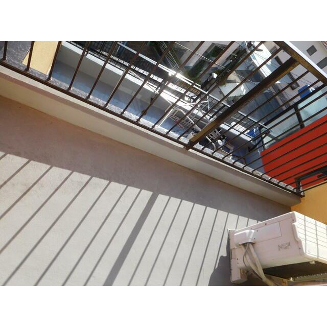 バルコニー　写真はイメージ現況優先（303号室の画像です）