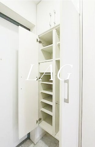 玄関　玄関です。