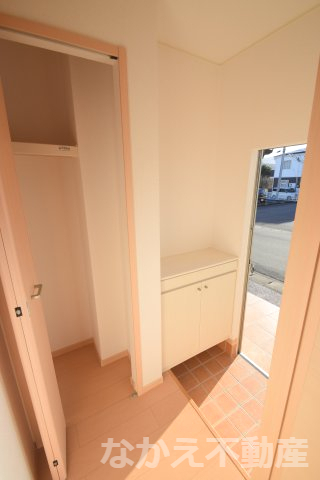 玄関　明るい玄関です