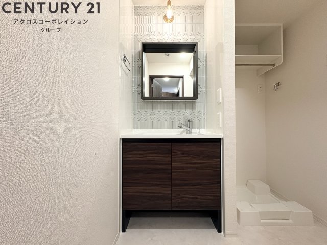 洗面設備　独立洗面化粧台付き！