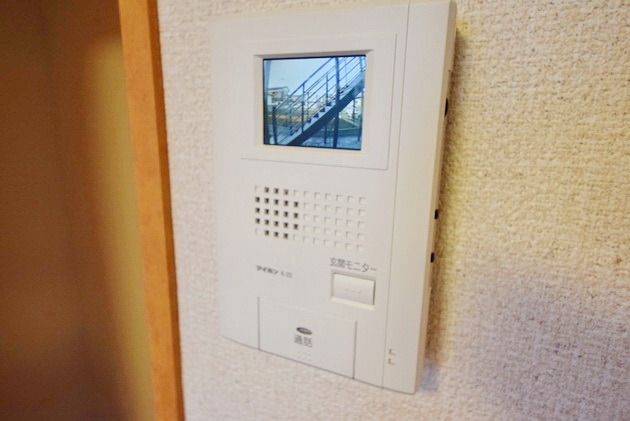 セキュリティ　～モニターホン付いています、女性の一人暮らしも安心ですね～