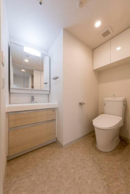 洗面設備　同仕様