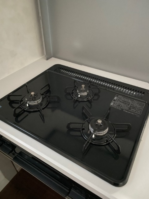 キッチン　3口ガスコンロ