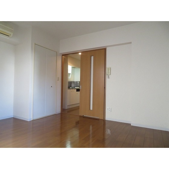 居室・リビング　使いやすい居間です