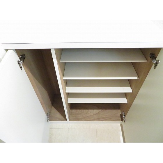 玄関　シューズボックス