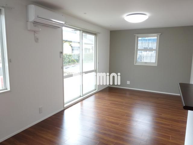 居室・リビング　１４．５帖の広々としたリビング