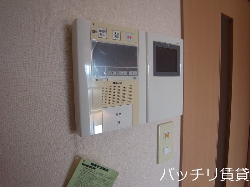 セキュリティ　画像は別号室タイプの為、現状を優先いたします