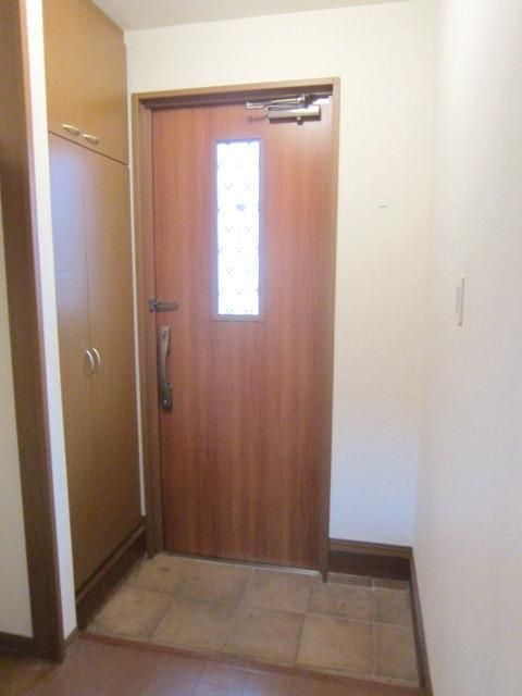 玄関　★お問い合わせはタウンハウジング府中店まで★