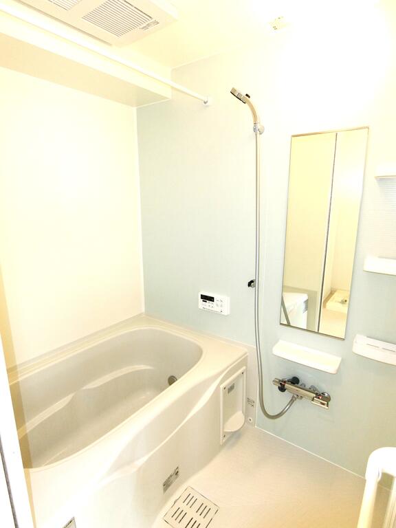 バス・シャワールーム　同型物件の写真です