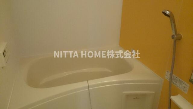 バス・シャワールーム　追い焚きや浴室乾燥がついています◇