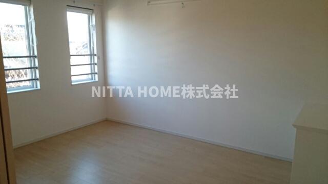 その他部屋・スペース　洋室は６帖と５．７帖の２部屋☆彡