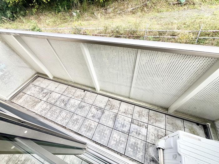 バルコニー　現況優先