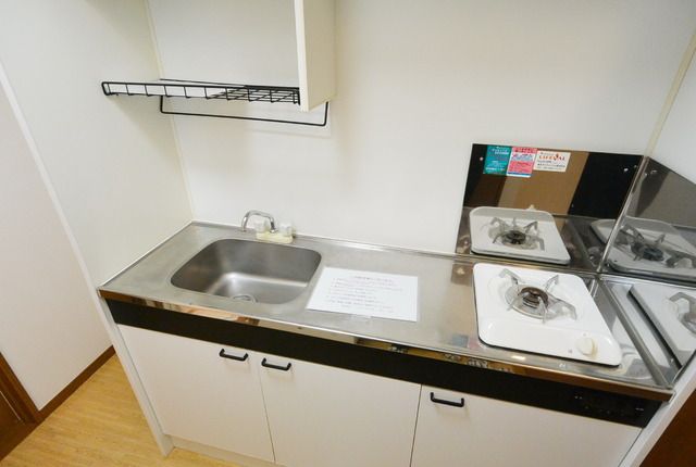 キッチン　★1口コンロ設置済みのキッチンスペースです★