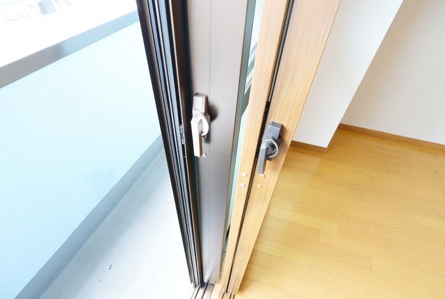 その他部屋・スペース　★2重窓になっていて音や熱・寒さを和らげます★