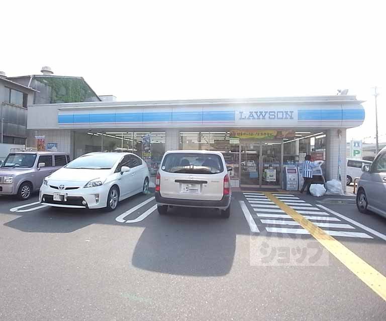 コンビニ　ローソン伏見新堀川店（コンビニ）まで273m