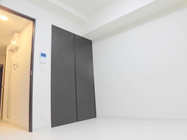 居室・リビング　MAXIV関内（マキシヴ関内）