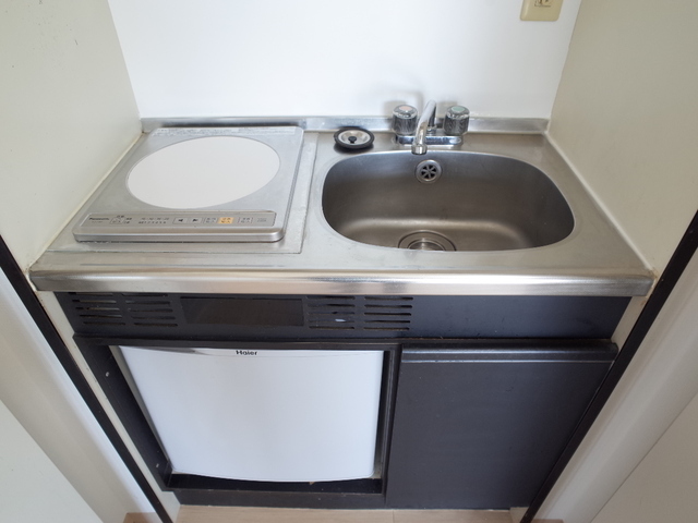 キッチン　掃除がしやすいＩＨコンロ。