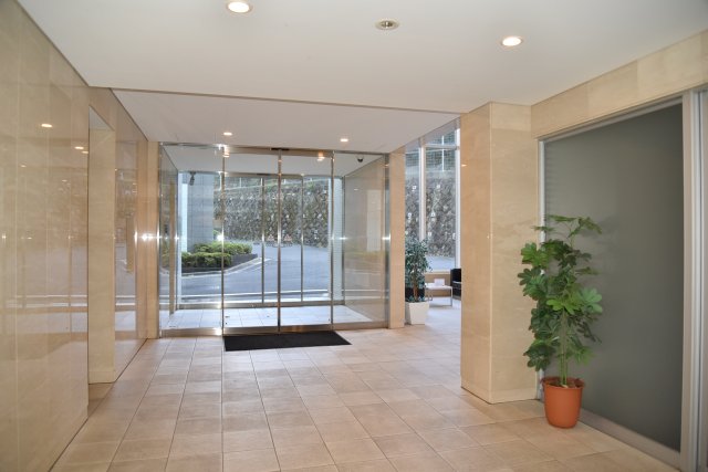 エントランス　エントランス