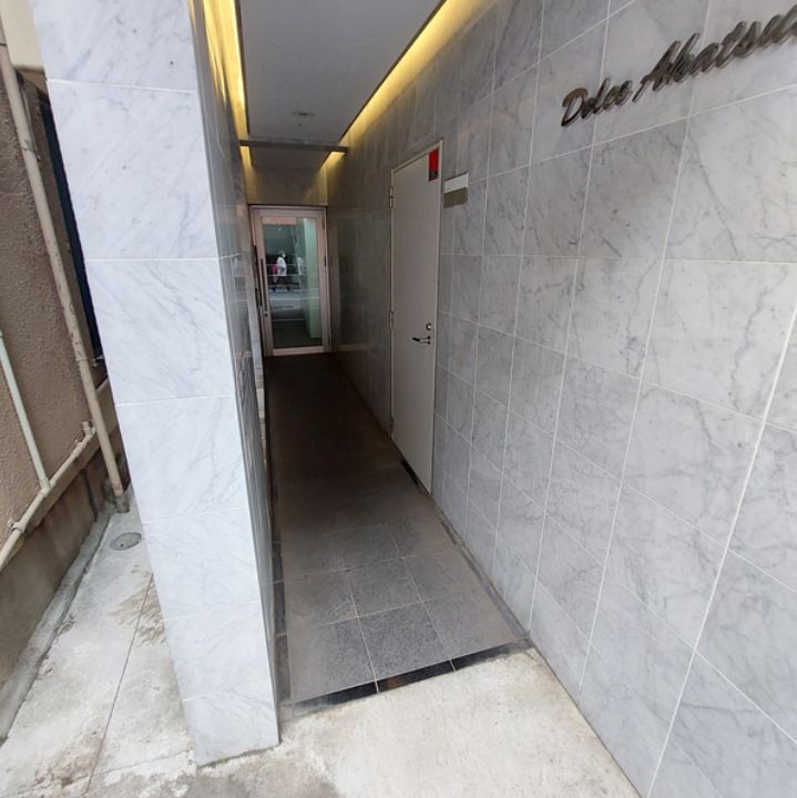 エントランス　弊社は都内全域の物件をご紹介可能です！