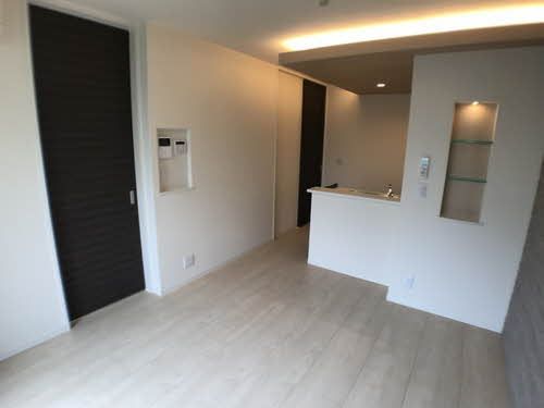 居室・リビング　リビング中心の間取りで、家族の気配が分かりやすいです。