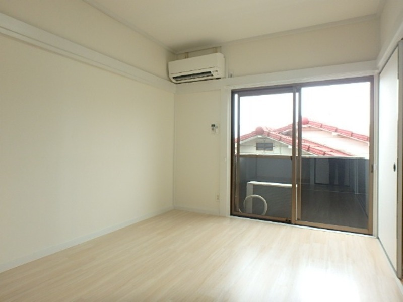 居室・リビング　図面と現状に相違がある場合には現状を優先