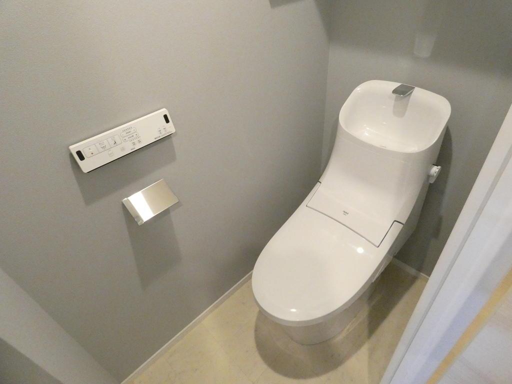 トイレ　トイレ