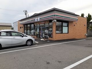 コンビニ　セブンイレブン佐久根々井店（コンビニ）まで600m