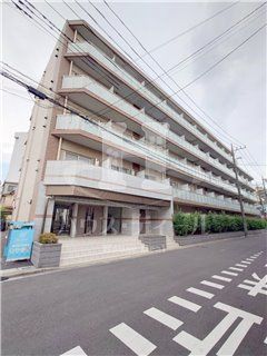 建物外観　外観は落ち着いています