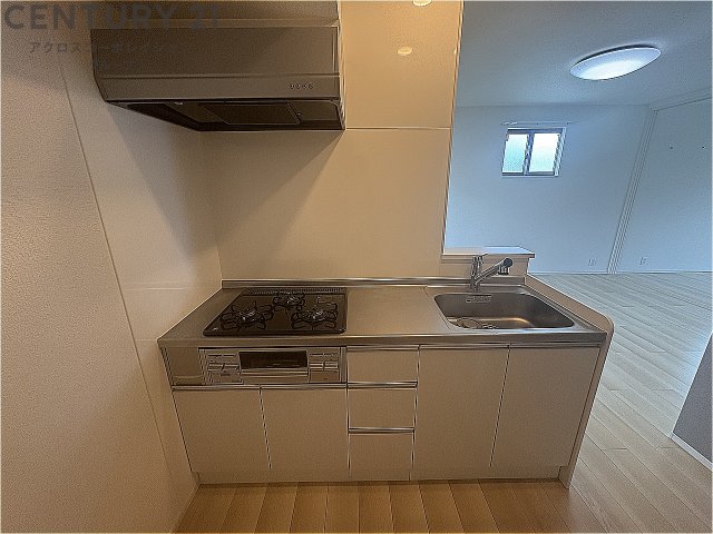 キッチン　３口ガスコンロ付きでおすすめ！