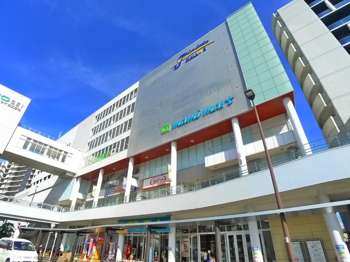 ショッピングセンター　フィールズ（ショッピングセンター）まで565m