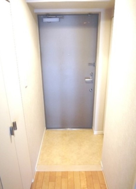 玄関　別部屋同仕様タイプ