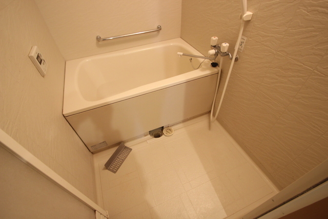 バス・シャワールーム　※他部屋の写真です。現況優先。