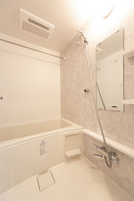 バス・シャワールーム　※写真は同タイプ住戸です。