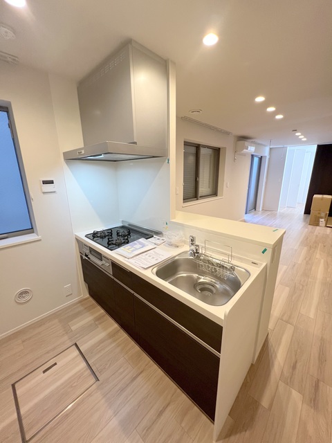 キッチン　★ガス３口システムキッチン★