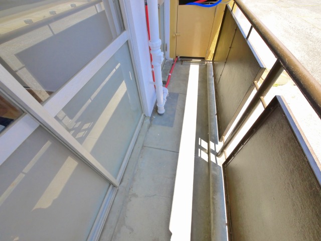 バルコニー　開放的で明るい空間を演出してくれるバルコニーです