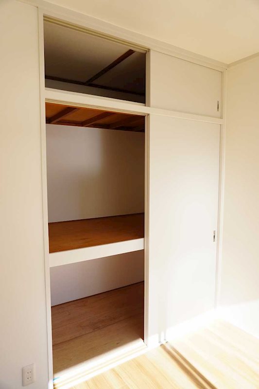 収納　押入