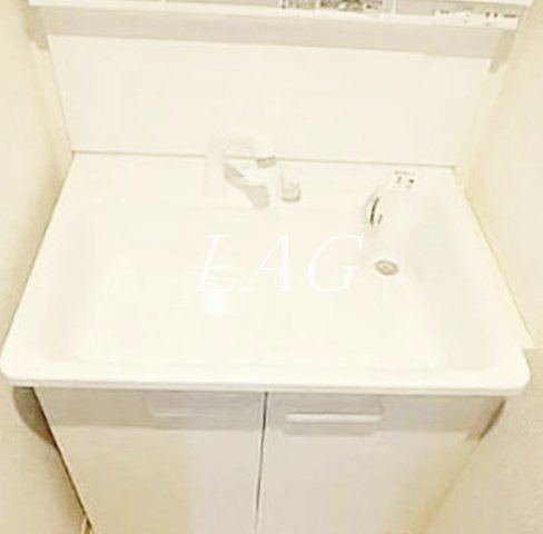 洗面設備　洗面台です。