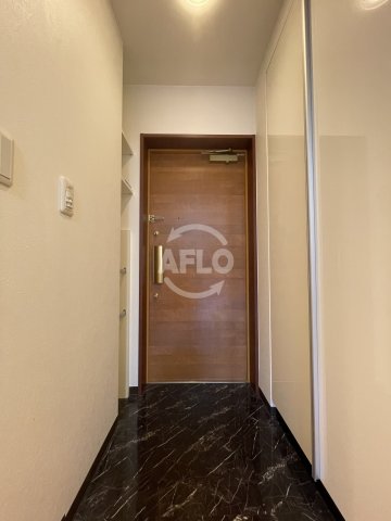 玄関　コンソラーレ土佐堀　玄関スペース