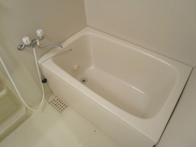 バス・シャワールーム　リフォーム中