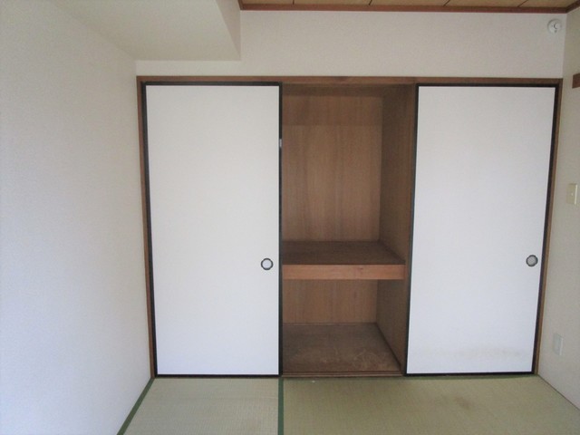 収納　リフォーム中