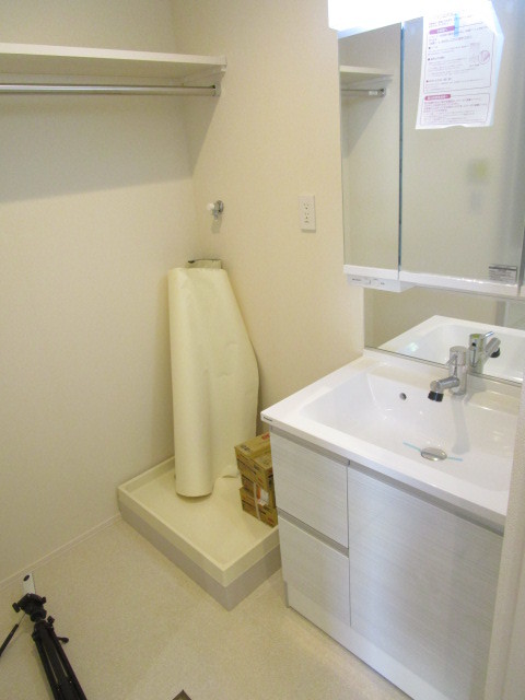 洗面設備　※建築中写真