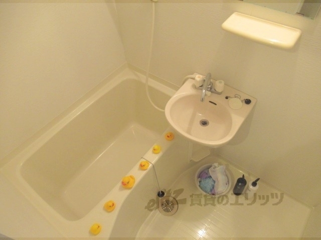 バス・シャワールーム　バス