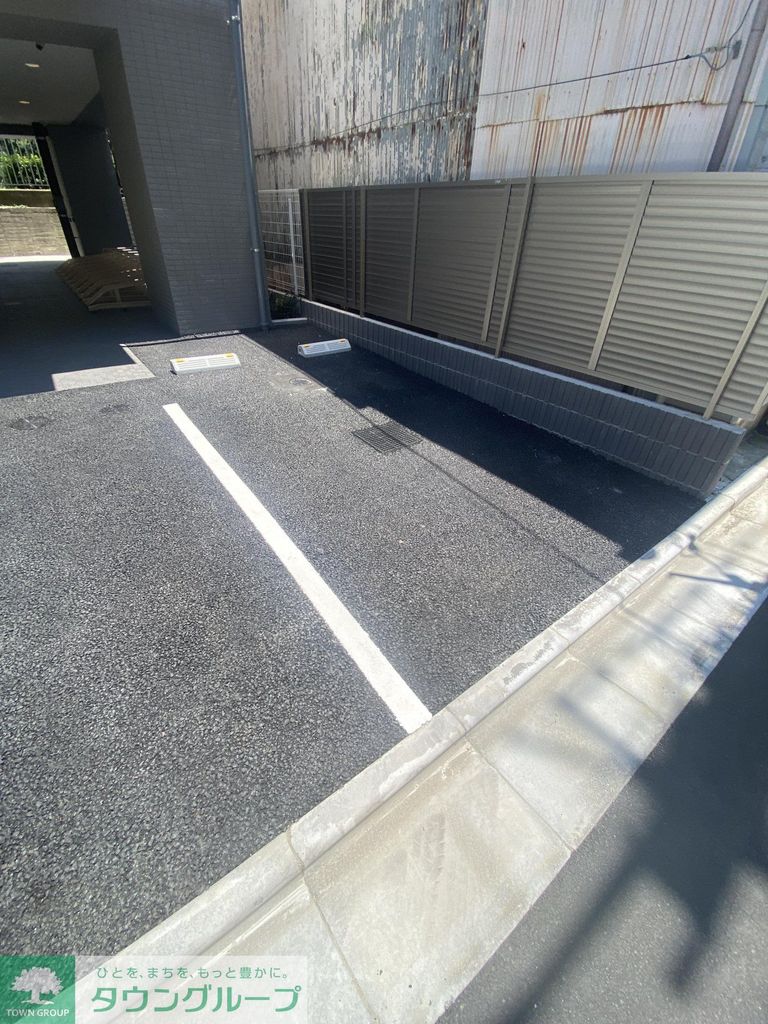 駐車場　バルコニー